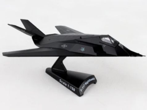 1:150 Daron F-117 Nighthawk PS5386