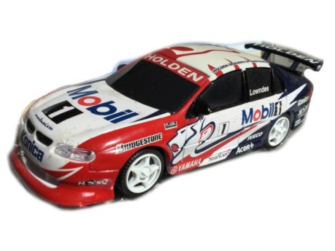 1:43 Classic Carlectables Craig Lowndes #1 MHRT Racing Commodore 1001-3