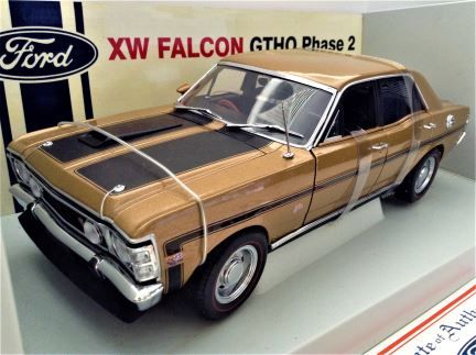 1:18 Biante Classics - XW Falcon GTHO Grecian Gold Phase 