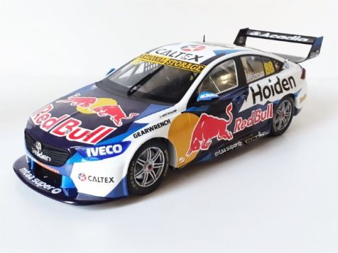 1:18 Classic Carlectables 2020 Holden ZB Commodore #88 Jamie Whincup