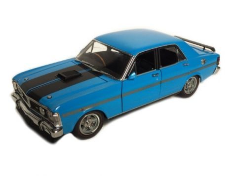 1:18 Classic Carlectables Ford XY Falcon Phase III GT-HO True Blue 18811