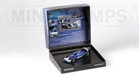 1:43 Minichamps - 2002 Sauber Petronas C21 - Nick Heidfield/Felipe Massa - 436 020078