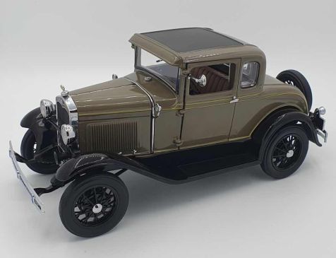1:18 Sun Star 1931 Ford Model A Coupe (Chicle Drab) 6132