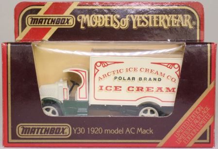 1:43 Matchbox Models of Yesteryear 1920 Model AC Mack Arctic Ice Cream Co