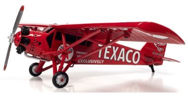 1:38 Vintage Fuel 1929 Curtis Robin Airplane Texaco Fuel For Victory